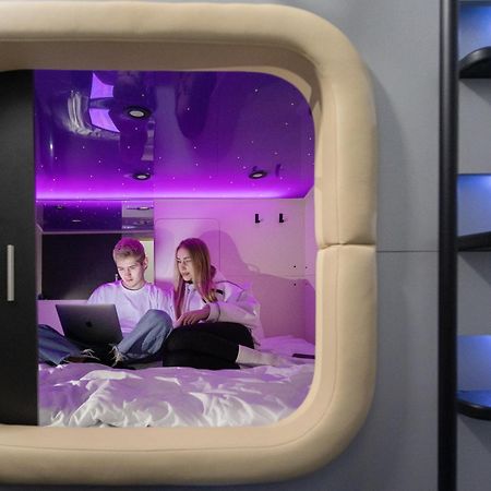 Capsule Hotel Constellation 91 Lviv Ngoại thất bức ảnh
