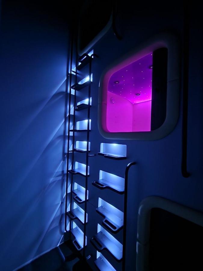Capsule Hotel Constellation 91 Lviv Ngoại thất bức ảnh