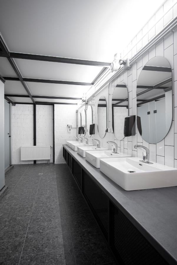 Capsule Hotel Constellation 91 Lviv Ngoại thất bức ảnh