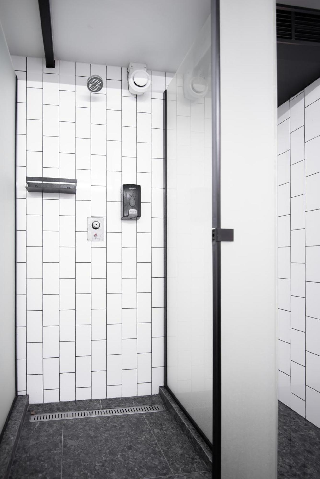 Capsule Hotel Constellation 91 Lviv Ngoại thất bức ảnh