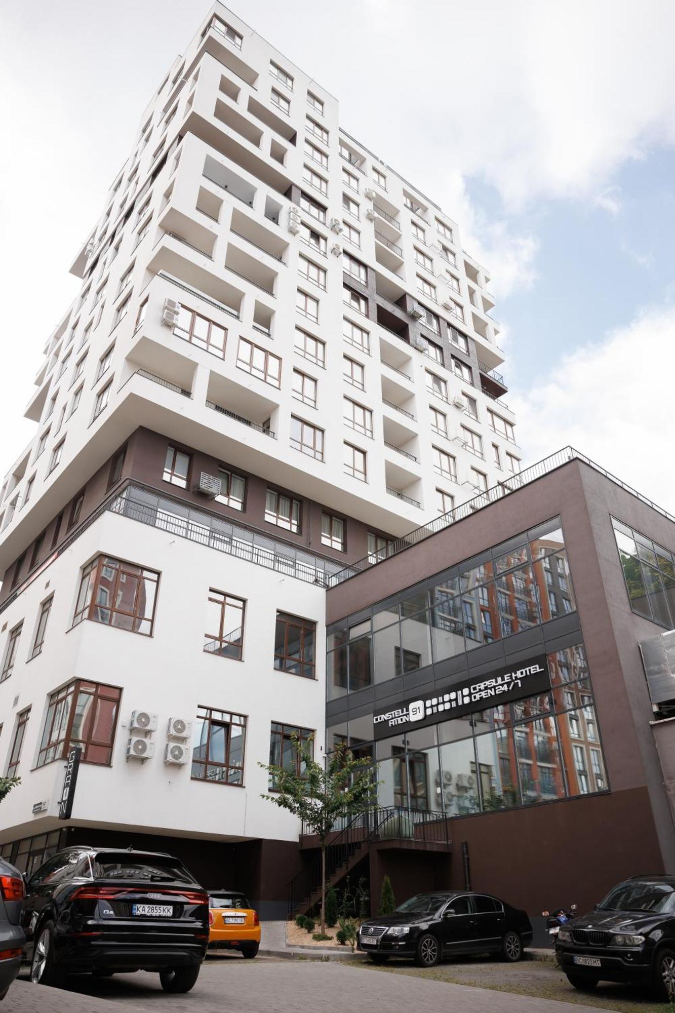 Capsule Hotel Constellation 91 Lviv Ngoại thất bức ảnh